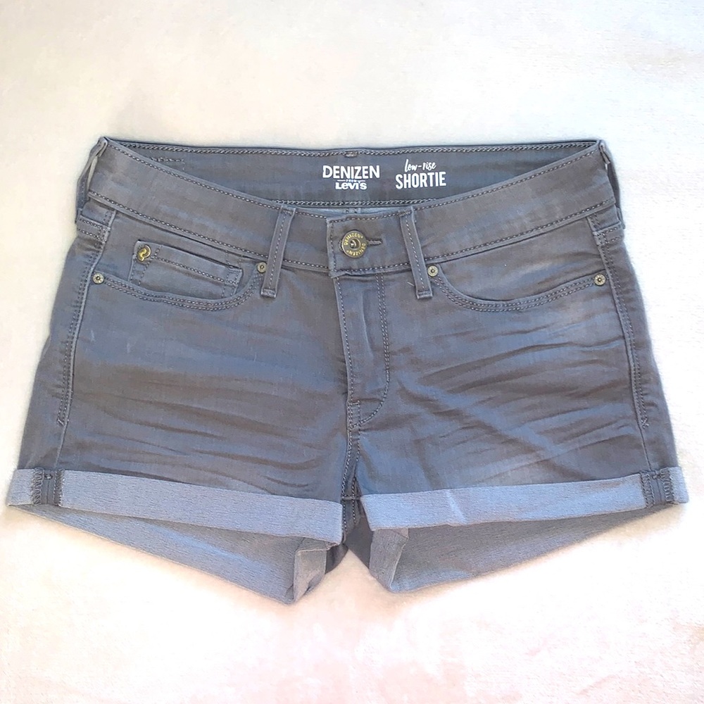Denizen from Levi’s | Gray, Shortie Jean Shorts | Size W28
